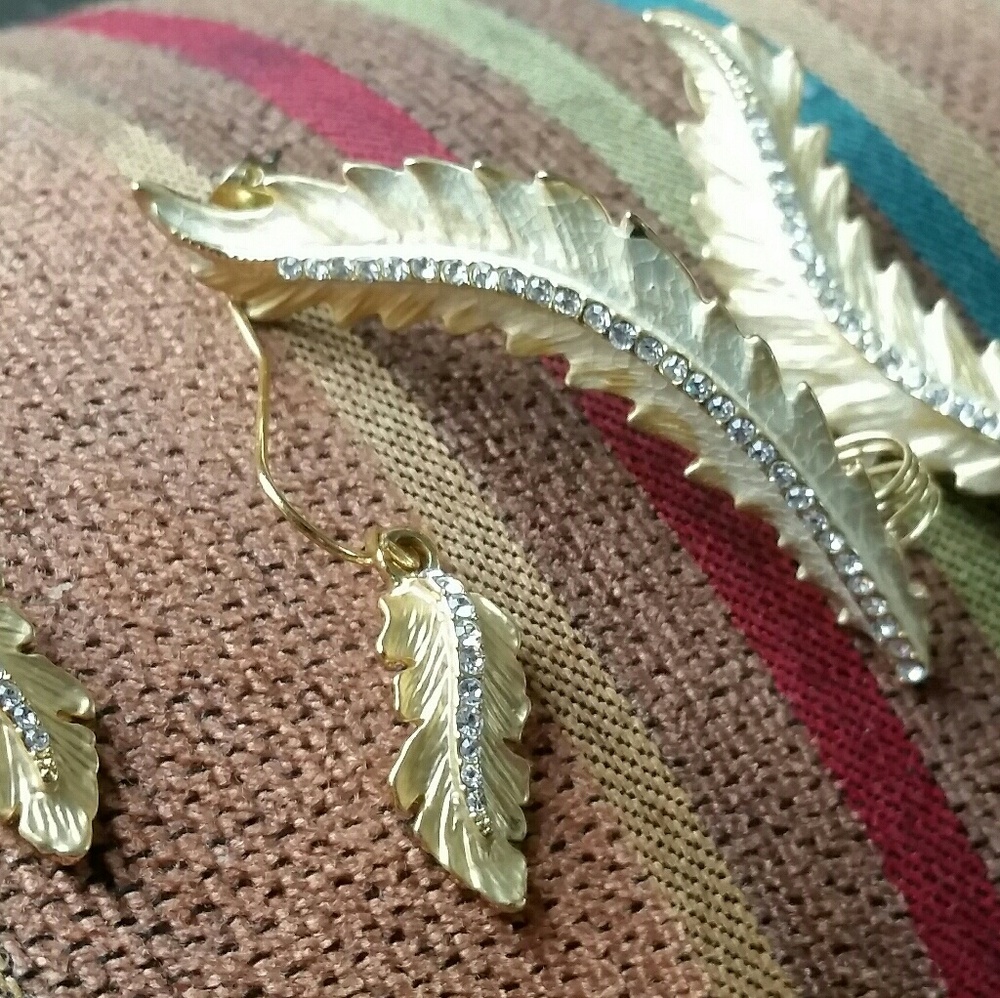 Roberto by RFM gold tone leaf earring and cuff set
